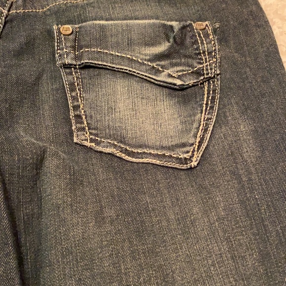 YNQ Boyfriend Ankle/Cropped Distressed Jeans Sz 5 - Picture 6 of 7